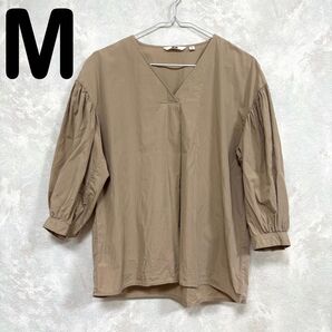 美品 UNIQLO ユニクロ Vネック ボリュームスリーブブラウス ベージュ M