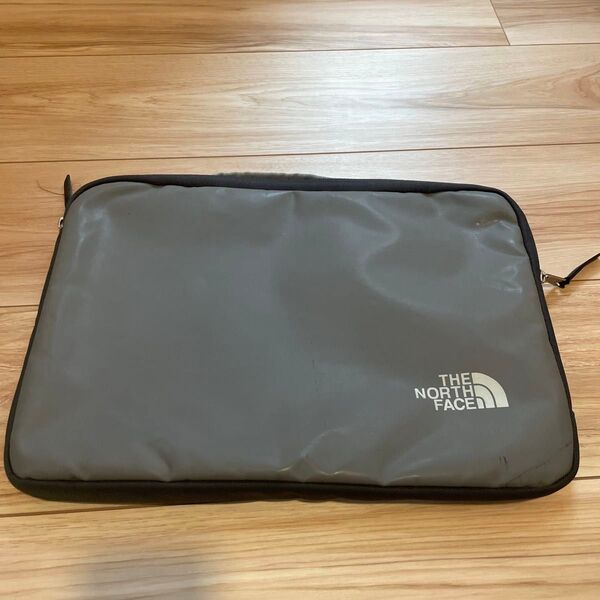 中古 THE NORTH FACE ノースフェイス ノートPCケース グレー