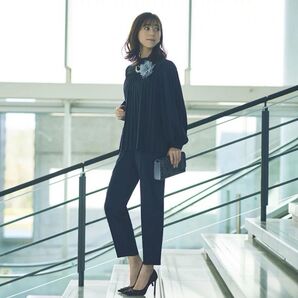 ルイルエブティック プリーツフレアトップス&テーパードパンツ2点セット