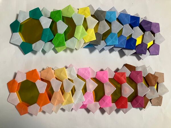 ハンドメイド 折り紙 花メダル 20個 壁面飾り 保育園 児童館 幼稚園 施設 イベント まとめ購入120円引き
