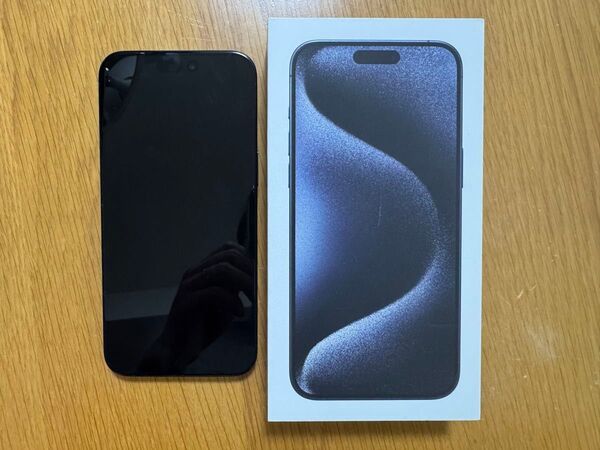 iPhone 15 Pro Max 256G ブルーチタニウム SIMフリー バッテリー94%
