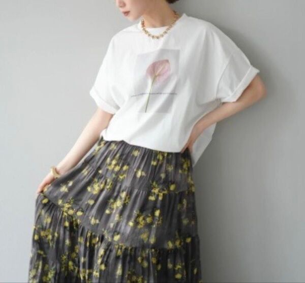 フラワーフォトビッグTシャツ/ オフ1 lumier リュミエ