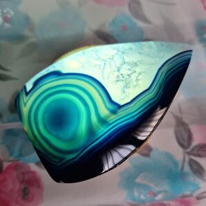 天然石 青瑪瑙 水晶との共生 フレイム型 ブルーアゲート 自立可能