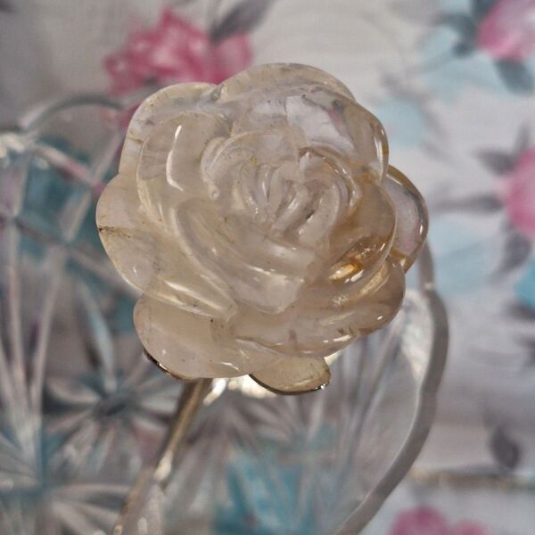 天然石 水晶 ローズ 薔薇 クオーツ バラの彫刻
