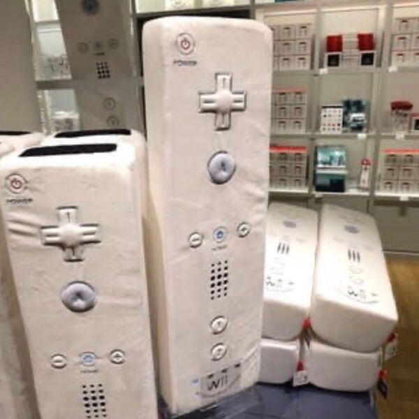 ニンテンドーミュージアム 限定 Wii コントローラー クッション Nintendo 任天堂