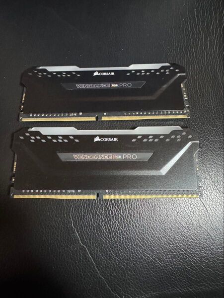 CRSAIR Corsair DDR4-3200MHz デスクトップPC用 メモリ VENGANCE RGB 8GB 2枚