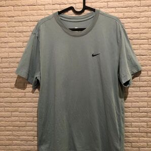 NIKE Tシャツ