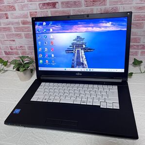★美品富士通SSD128GB メモリ8GB★A576/S Celeron 3855U Win11 Office ノートPC421