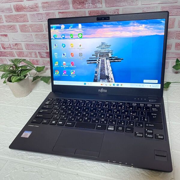 ★中古SSD256GB メモリ8GB★U937/R カメラ Bluetooth 高解像度 Win11 ノートPC455 訳あり