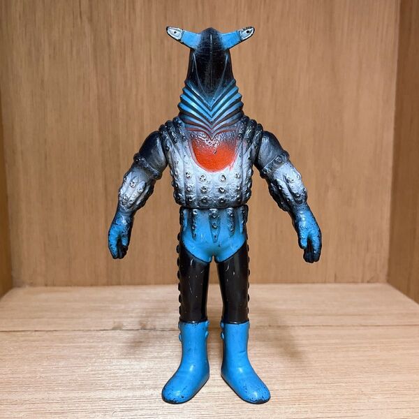 円谷プロ バンダイ 当時物 フィギュア ペガッサ星人 硬質ソフビ 旧ウルトラ怪獣 ウルトラマンセブン JAPAN