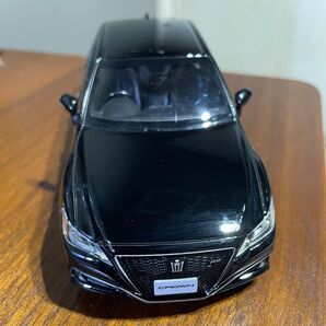 TOYOTA カラーサンプル CROWN ディーラー 黒 ミニカー