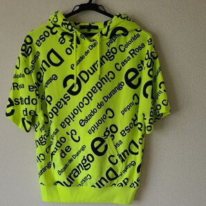 新品未使用英文字ロゴイエローの半袖パーカーお値下げ