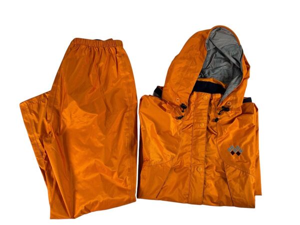 USED mont-bell マウンテンパーカー レインウェア トレッキング セットアップ ゴアテックス SAサイズ モンベル