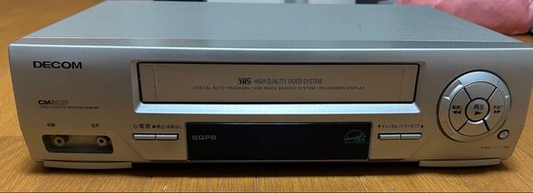通電確認済み DECOM デコムビデオ VHS ビデオデッキ KVR-45T リモコン 電池付き『AAA138』