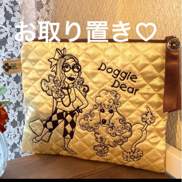 ロラライハリス★サテンキルティング★刺繍★マルチポーチ ハンドメイド