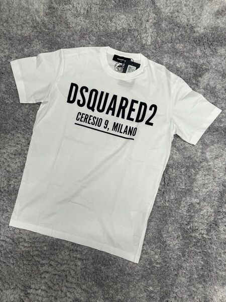 【新品タグ付き】 DSQUARED2 Tシャツ Mサイズ ホワイト 新品未使用 ディースクエアード ディースク T カット