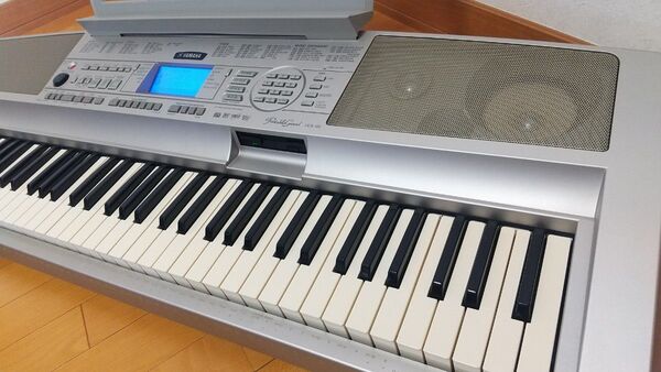 【美品】YAMAHA ヤマハ 電子ピアノ Portable Grand ポータブルグランド DGX-300 76鍵盤 キーボード