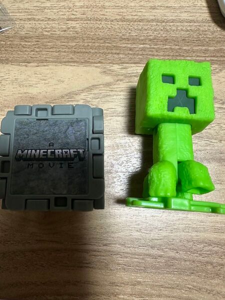 マクドナルド ハッピーセット マインクラフト