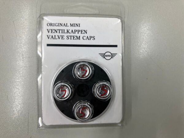 BMW MINI ミニ純正アクセサリーSロゴ エアバルブキャップ 4個セット 美品 バルブキャップセット