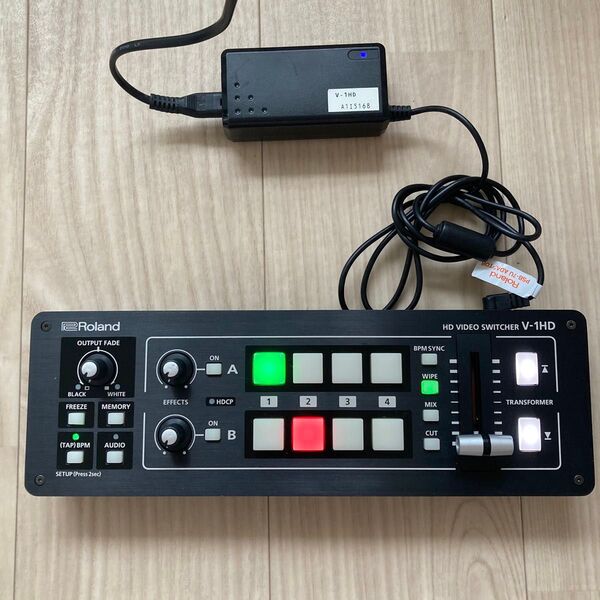 Roland ローランド HD VIDEO SWITCHER V-1HD