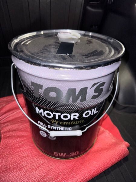トムス プレミアムフルード 5W-30 ガソリン車用エンジンオイル
