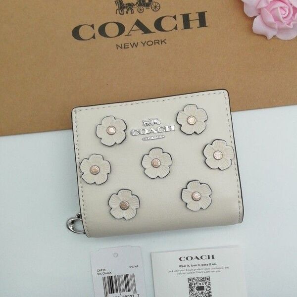 新商品 COACH コーチ 折り財布 フローラル 正規品