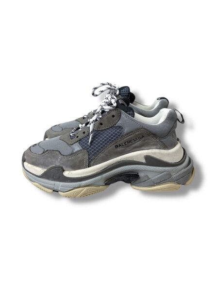 BALENCIAGA triple s italy
