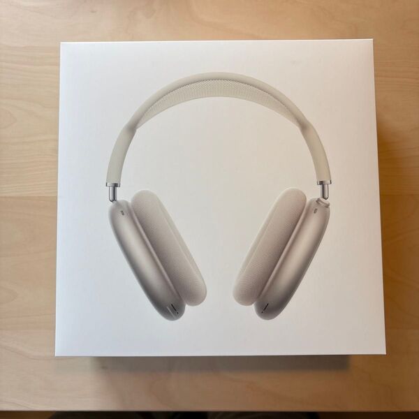 AirPods MAXヘッドフォン アップル Type-C スターライト