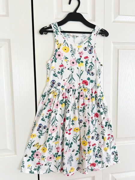 H&M ノースリーブワンピース 花柄 120 女の子