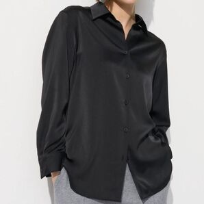 【完売】ユニクロ サテンブラウス ブラック S