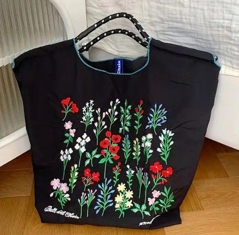花柄 刺繍バッグ エコバッグ トートバッグ Мサイズ 黒 ブラック ボールアンドチェーン 花刺繍