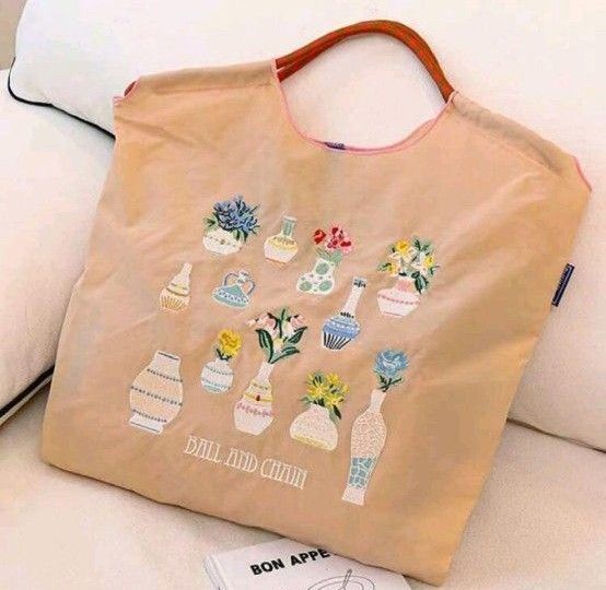 花瓶柄 花柄 刺繍バッグ エコバッグ ナイロンバッグ トートバッグ ボールアンドチェーン ベージュ