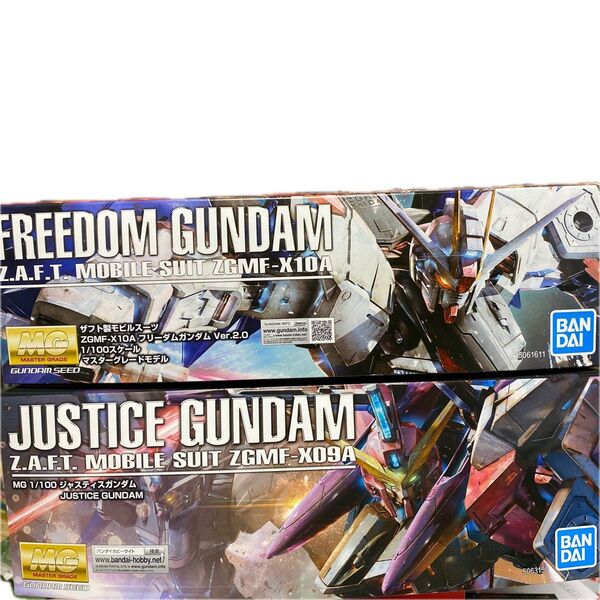 MG フリーダムガンダム 2.0 & MG ジャスティスガンダム