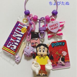 じゃらじゃらキーホルダー ブタさんのスウィートティーパーティー