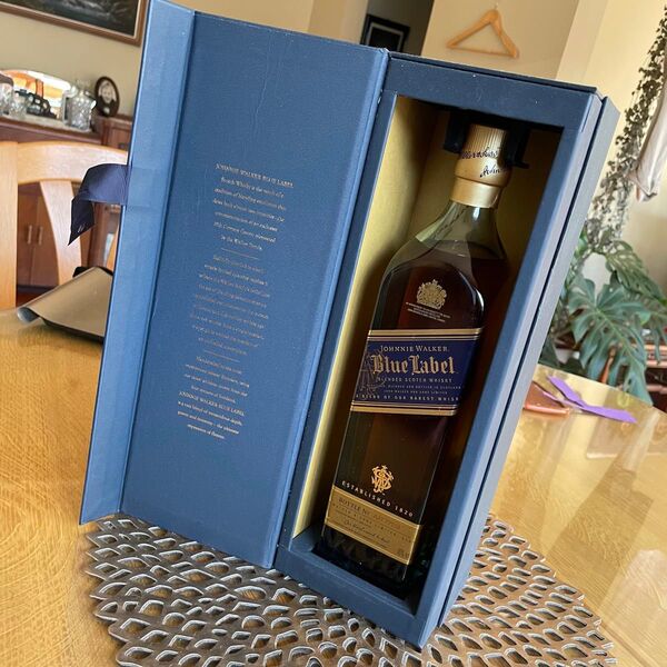 ジョニーウォーカー ブルーラベル ウイスキー JOHNNIE Walker 箱付