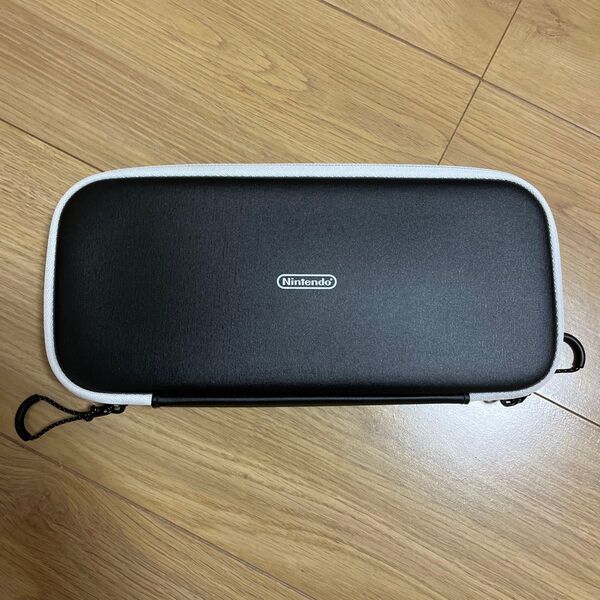 Nintendo Switchキャリングケース