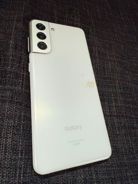 au版 Galaxy S21 ファントムホワイト SCG09 SIMロック解除済み