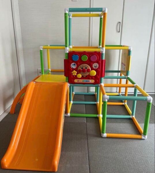 アンパンマン滑り台付きジャングルジム