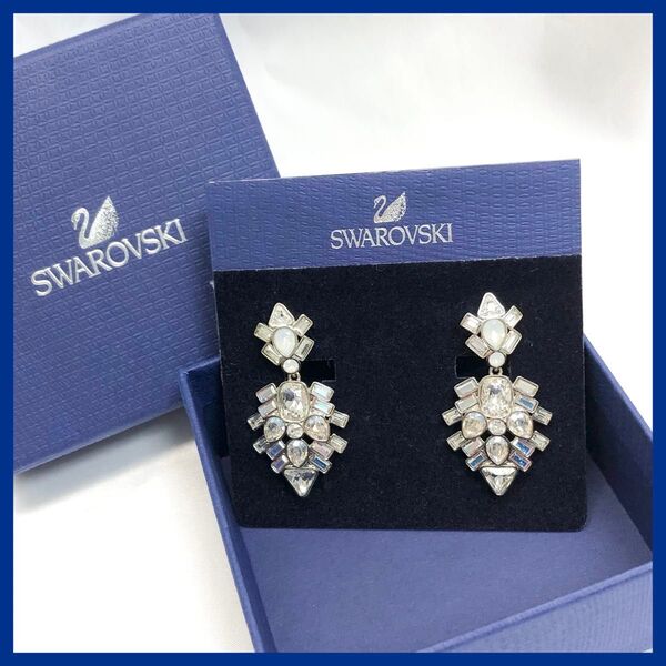 美品 SWAROVSKI スワロフスキー イヤリング スウィング クリスタル