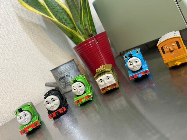 【まとめ売り】きかんしゃトーマス並列繋ぎとミニカー+トミカの10セット