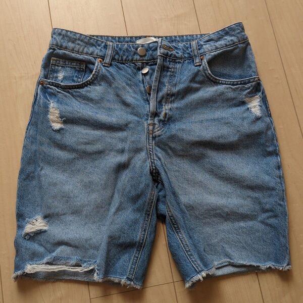 H&Mライトブルー ダメージデニムショートパンツ EUR40 165/76A