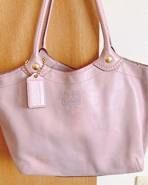 COACH レザートートバッグ ピンク中身チェック柄可愛い 表面スレあり 訳あり限定品