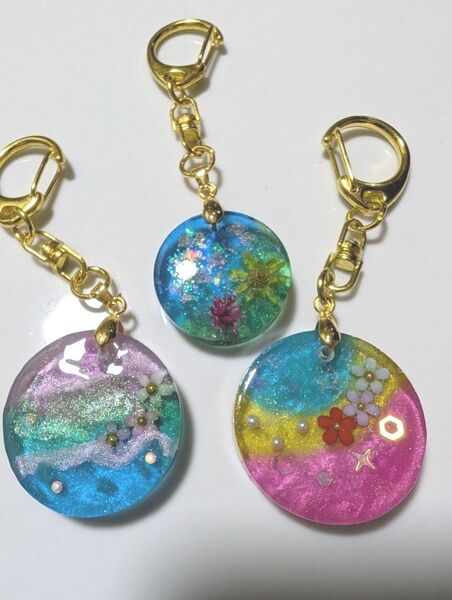 3個セット レジン キーホルダー ハンドメイド グラデーション ラメ ホログラム 花