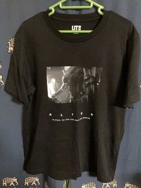 ユニクロ エイリアン Tシャツ サイズM ブラック UT 美品!