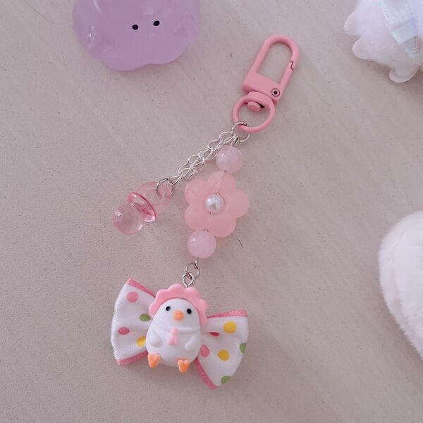 *.゜赤ちゃんペンギンのキーホルダー*.゜ハンドメイド ピンク リボン