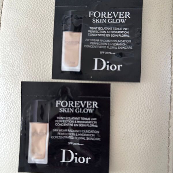 Dior ディオールスキン フォーエヴァー フルイド グロウ 1N &2N