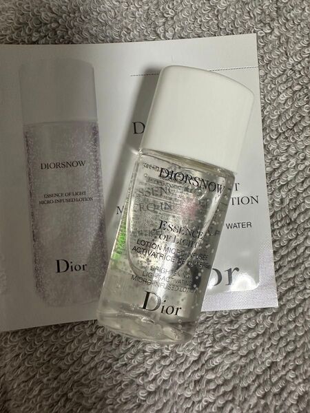 Diorディオール スノーライトエッセンスローション試供品15ml+おまけ*1