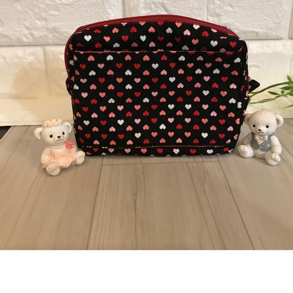セール中です!ハンドメイド ポケットティッシュケース付きポーチ サニタリーポーチ マルチポーチ