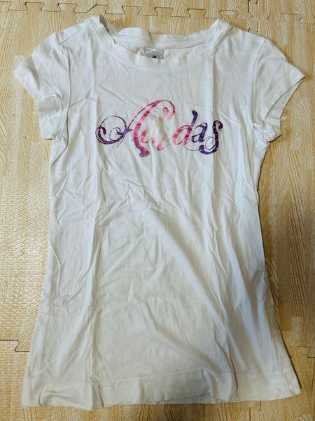 adidas アディダス 半袖Tシャツ トップス ホワイト クルーネック ロゴTシャツ 白 カットソー