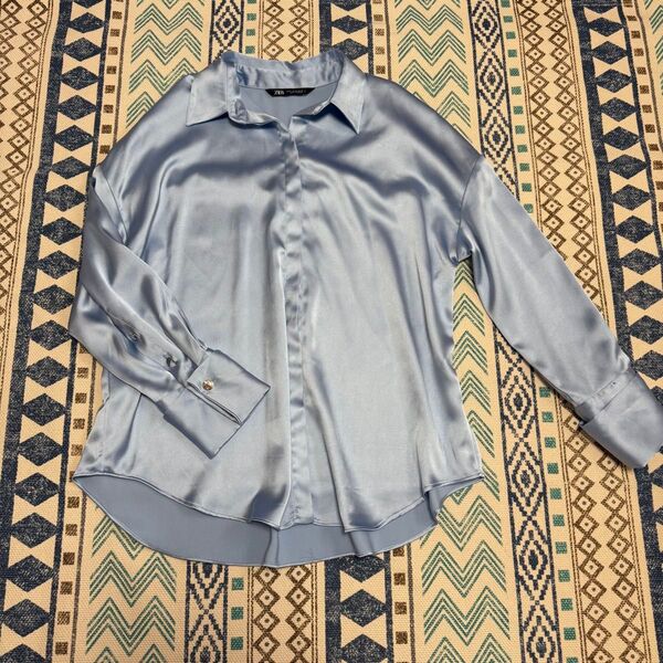 ZARA サテンシャツ 光沢 くすみブルー M